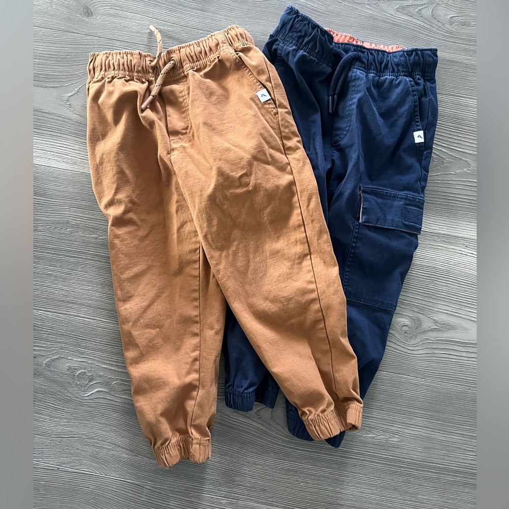 Pair of Tommy Bahama Boys XS size 4 Khaki jogger pants